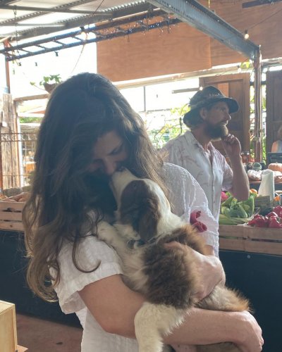 Carousel post from currumbinvalleyharvest.