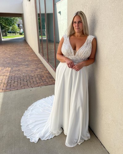 Photo post from thecurvybridenj.