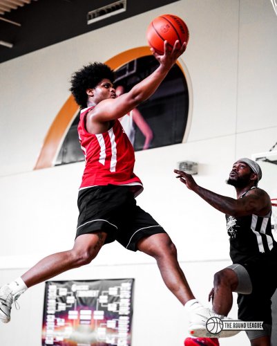 Carousel post from theroundleague.