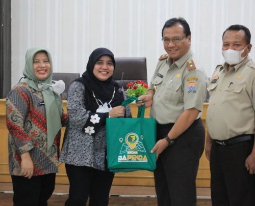 PostPhoto