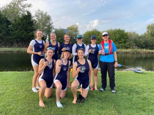 Carousel post from queensboatclub.