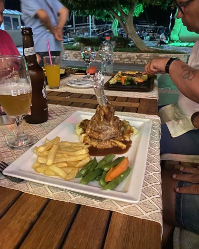 Photo post from jandewit.4848.