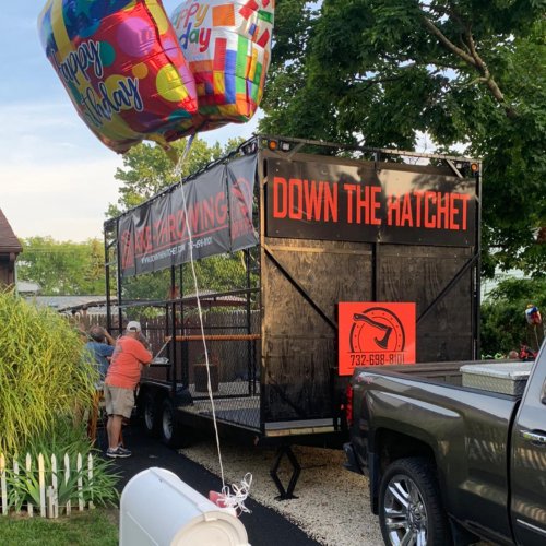 Carousel post from downthehatchet.