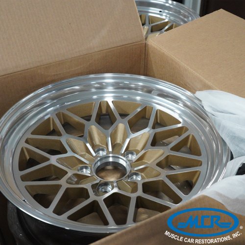 Carousel post from musclecarrestorationsinc.