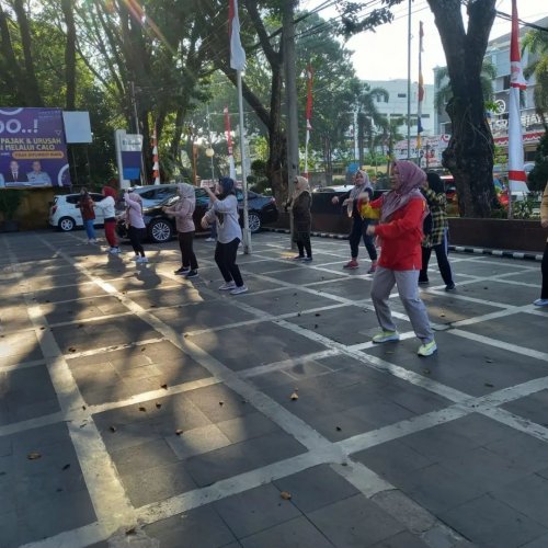 PostPhoto