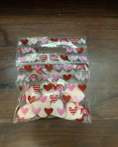 Carousel post from la_gifteria.