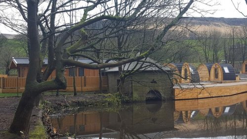 Carousel post from Dovestone Holiday Park.