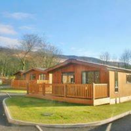 Carousel post from Dovestone Holiday Park.