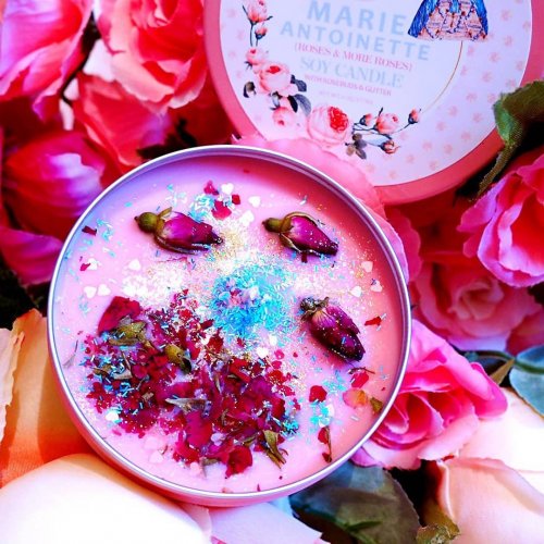 Carousel post from margaritabloom.