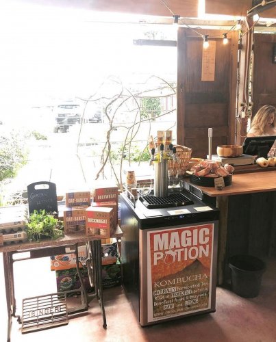 Carousel post from currumbinvalleyharvest.