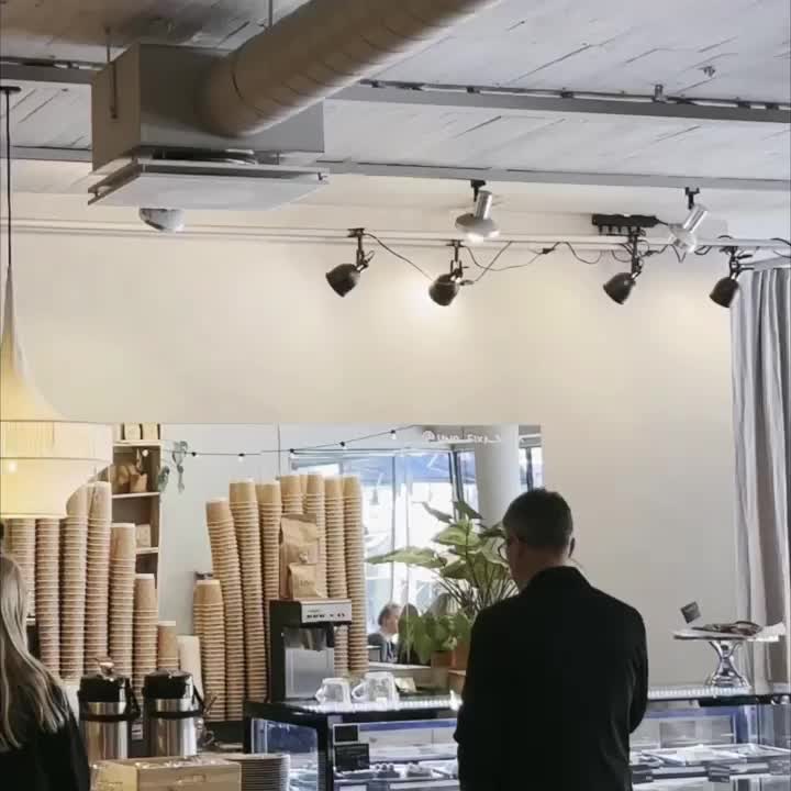 Video post from uno_fika_butik.
