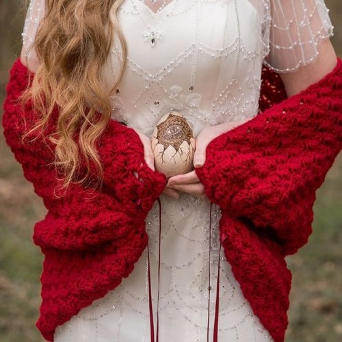 Photo post from prettyandpunkweddings.