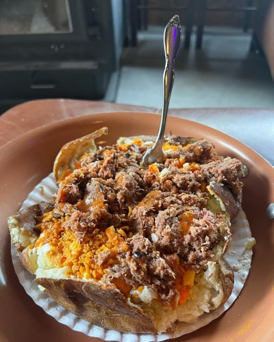 Carousel post from trekdirtyto.me.