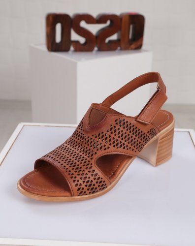 Carousel post from ossoshoes.