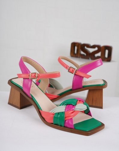 Carousel post from ossoshoes.
