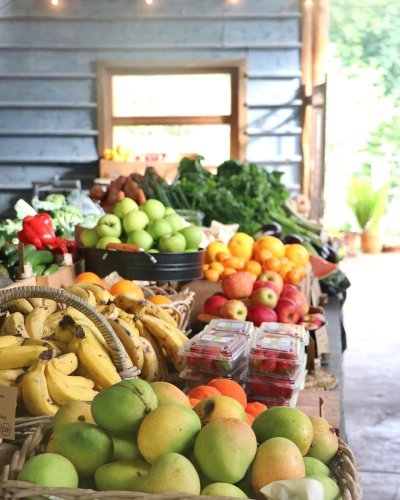 Carousel post from currumbinvalleyharvest.