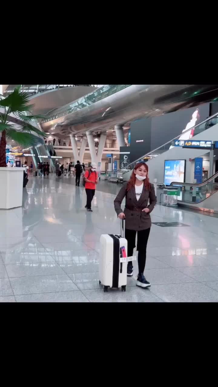 Video post from desaronsalon.