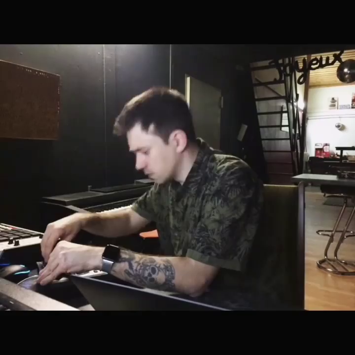Video post from owae.ga.