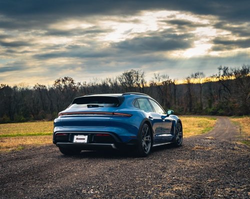 Carousel post from porschewarrington.