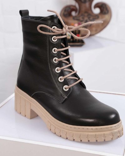 Carousel post from ossoshoes.
