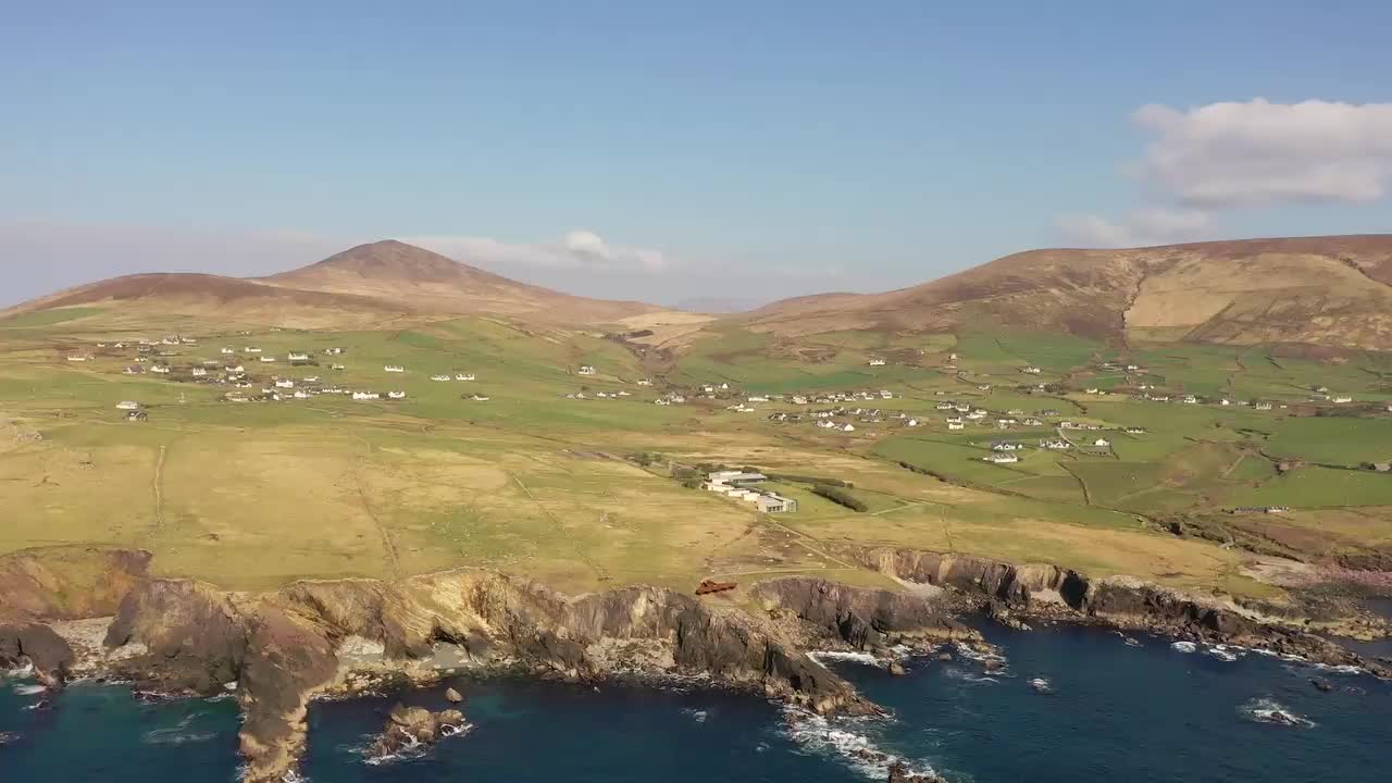 Video post from dinglepeninsulatourism.