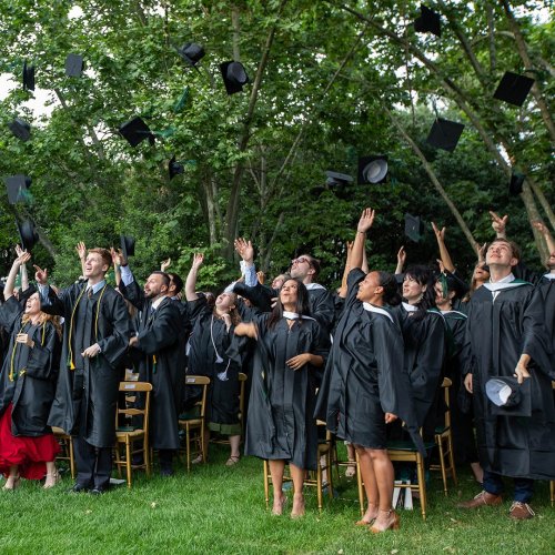 Carousel post from aurrome.