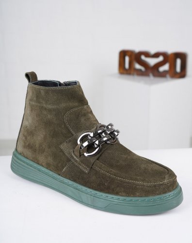 Carousel post from ossoshoes.
