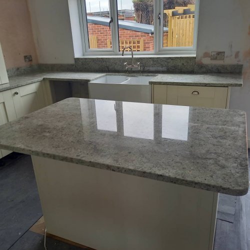Carousel post from ellocoworktops.