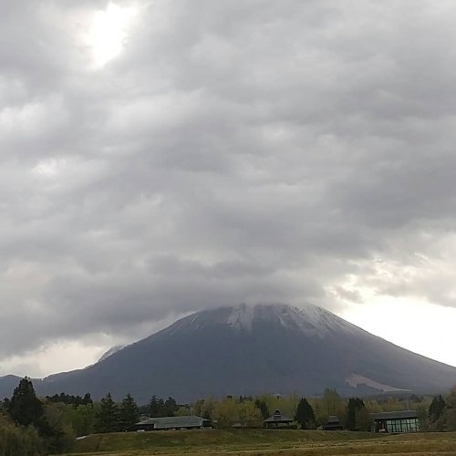 Photo post from daisenbackpackers.