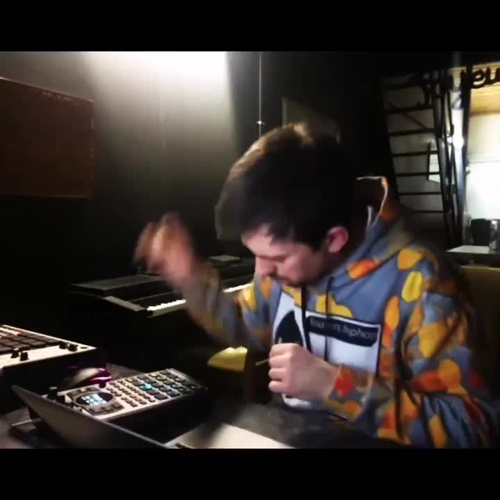 Video post from owae.ga.