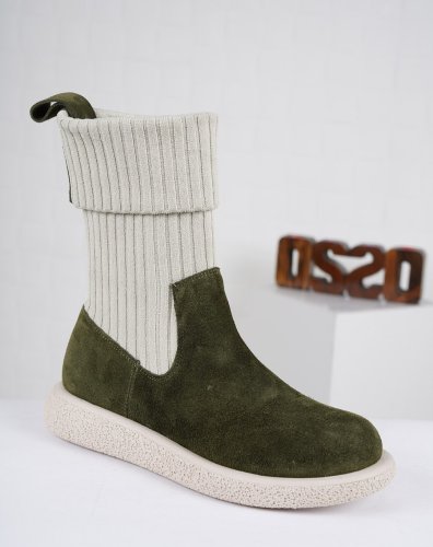 Carousel post from ossoshoes.