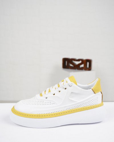 Carousel post from ossoshoes.