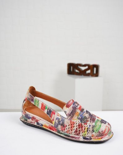 Carousel post from ossoshoes.