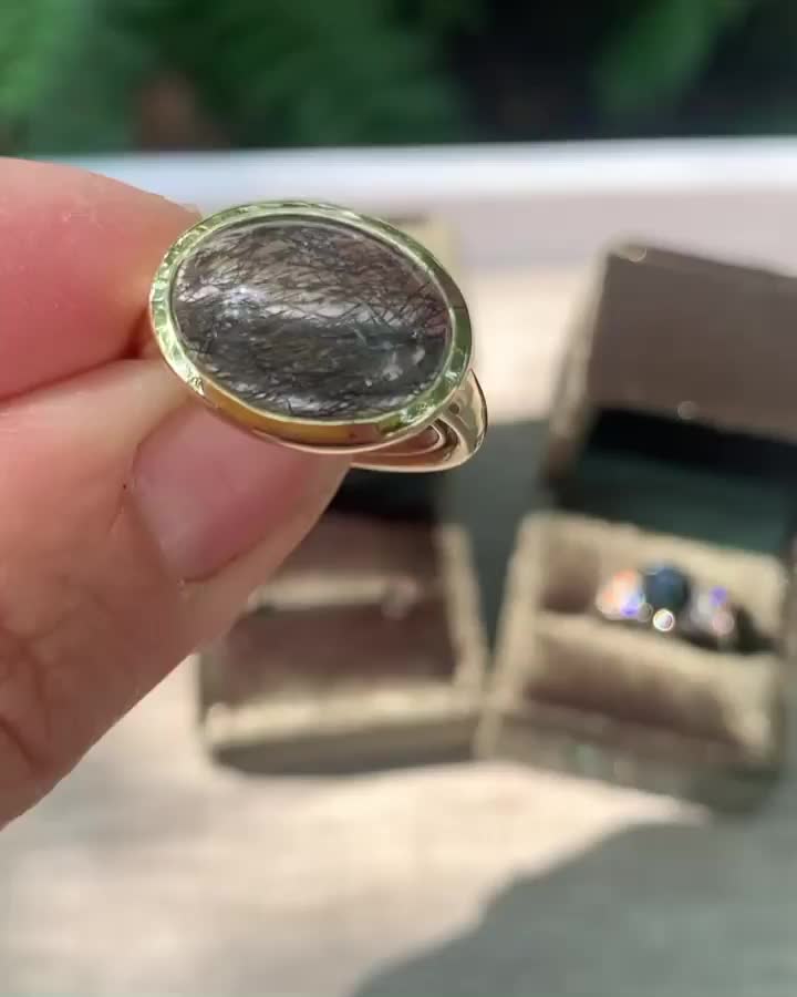 Carousel post from annelizabethjewelry.