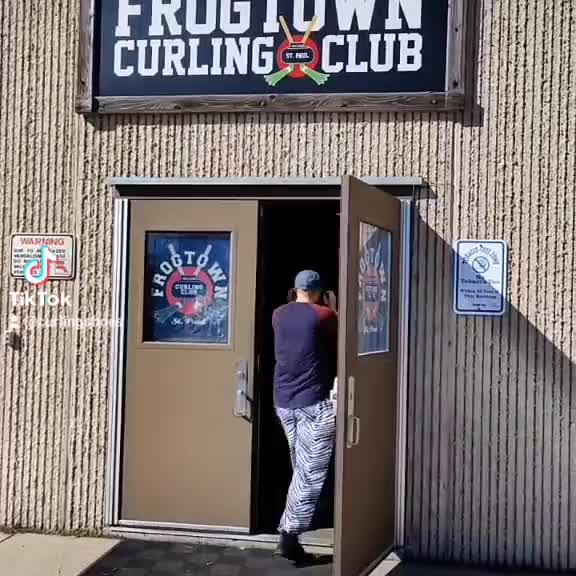 Video post from craigscurlingshoes.