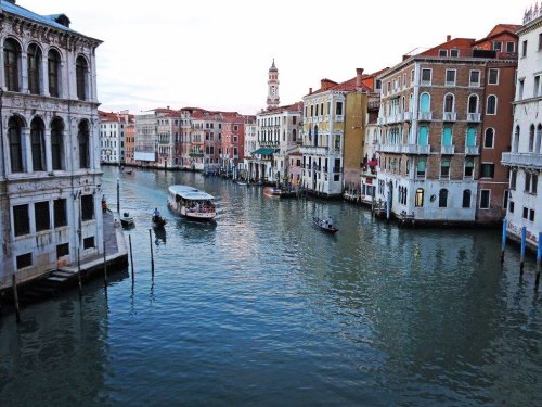 Photo post from taucktravel.