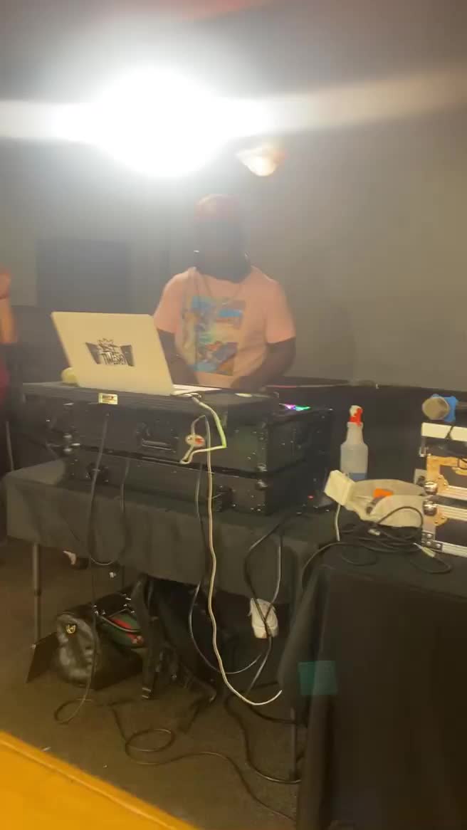 Video post from fleetdjs_mag.