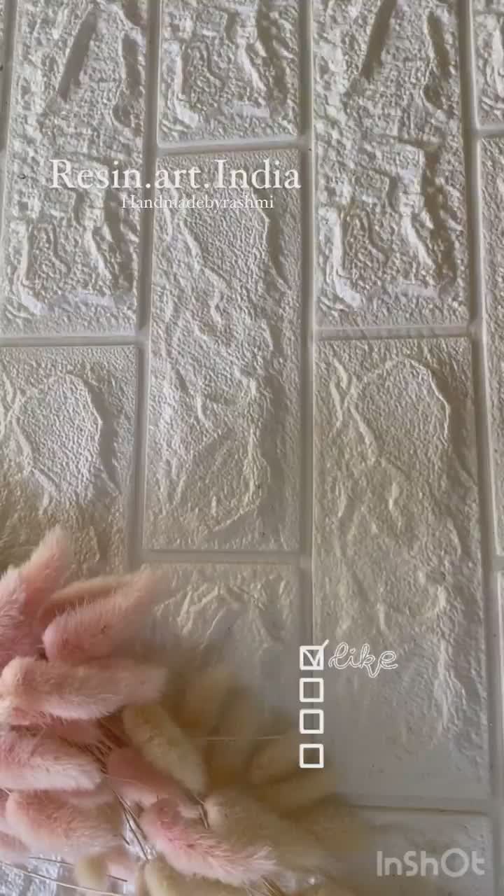 Video post from resin.art.india.