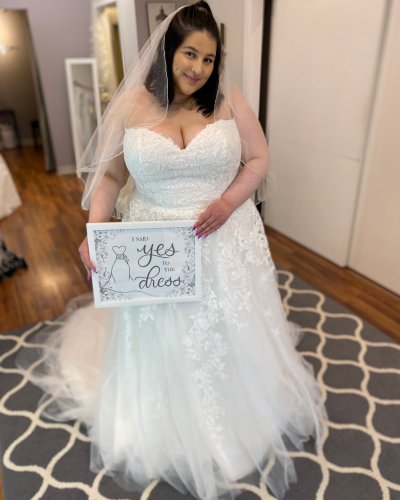 Photo post from thecurvybridenj.