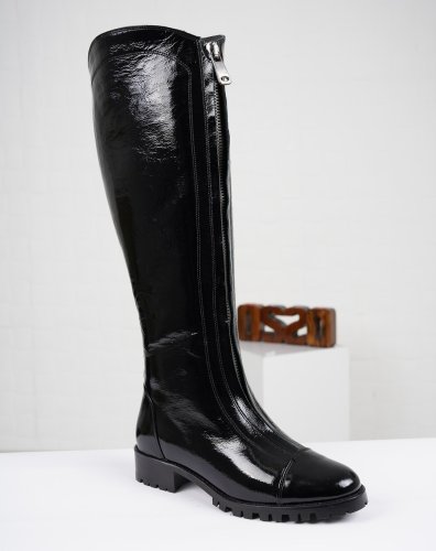 Carousel post from ossoshoes.