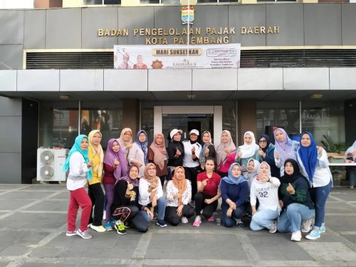 PostPhoto