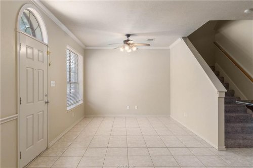 Carousel post from aggierelo.