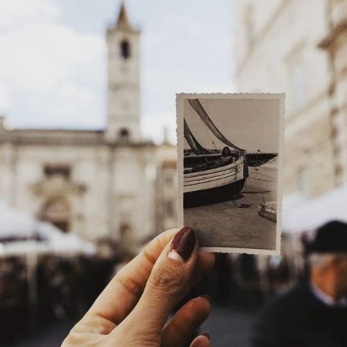 PostPhoto