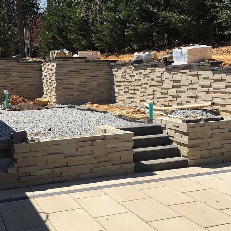 Carousel post from techobloc.