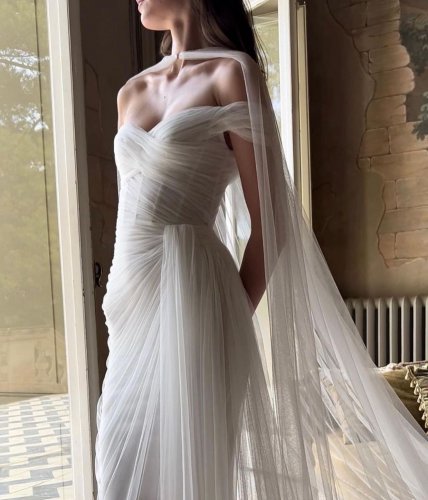 Photo post from lelitebridal.