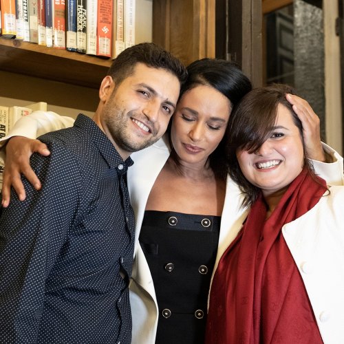 Carousel post from aurrome.