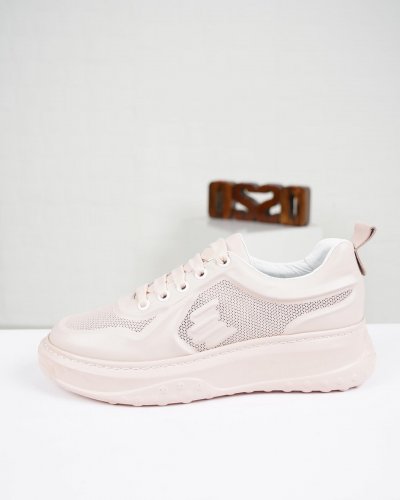 Carousel post from ossoshoes.