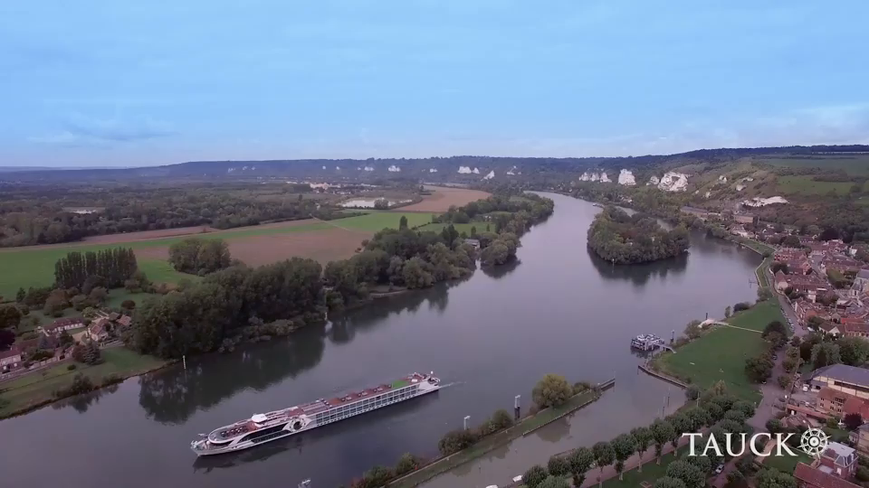 Video post from taucktravel.