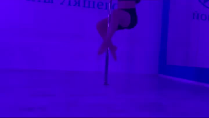 Video post from poledance_krasnodar.