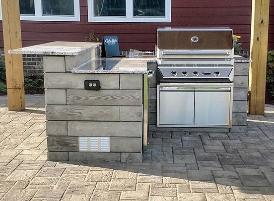 Carousel post from techobloc.